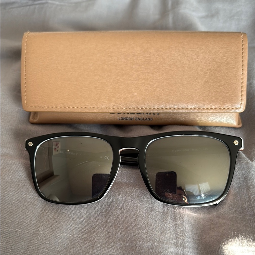 Burberry Black Sunglasses with Tan Case